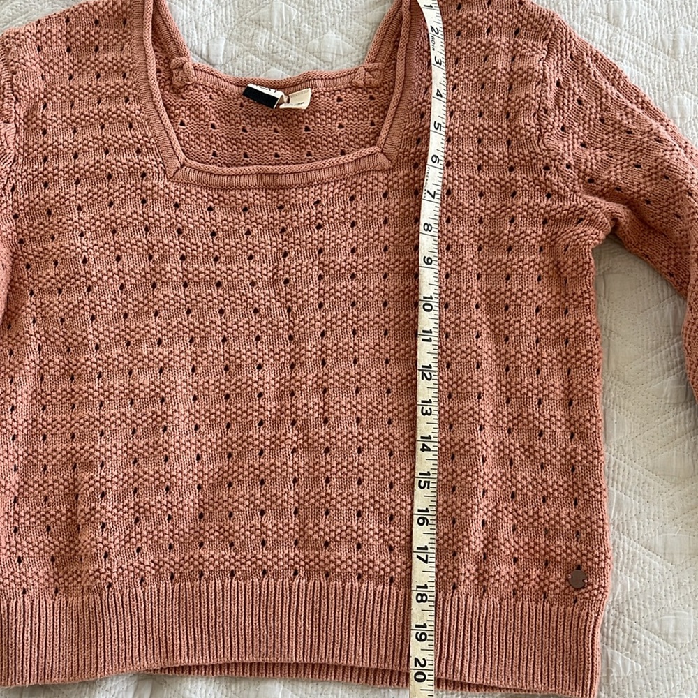 Beachy Roxy Sweater - Picture 7 of 8